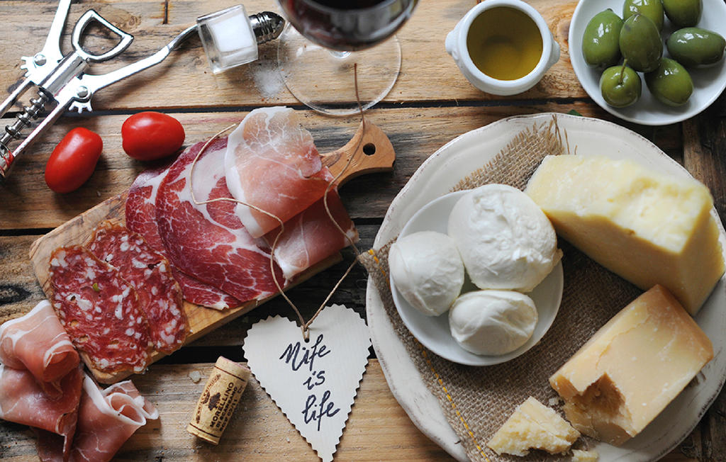 Win an authentic Italian hamper from Nifeislife