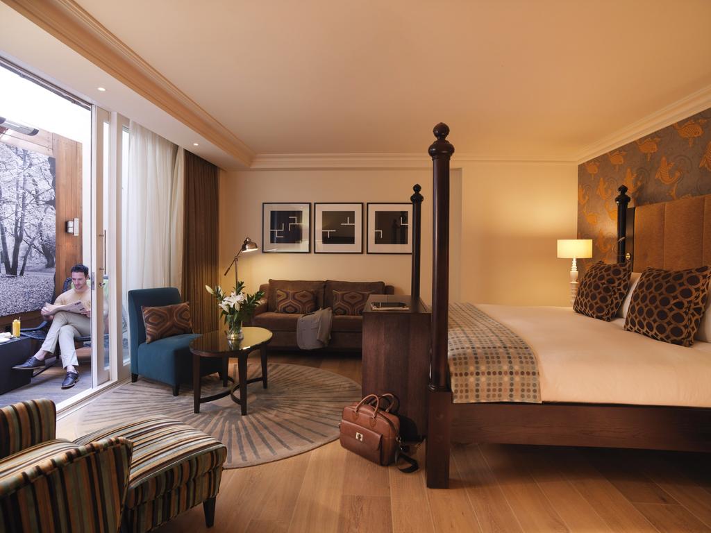 Win an overnight stay at The Arch London with Chic Collection