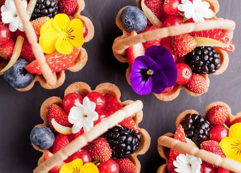 Bulgari Lime flavoured vanilla cream, red fruits and flowers basket ®pierremonetta_4
