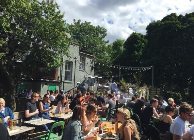 Pub_on_the_Park