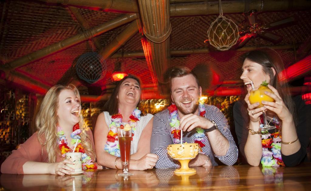 WIN A MAI TAI MASTER CLASS AT TRADER VIC’S