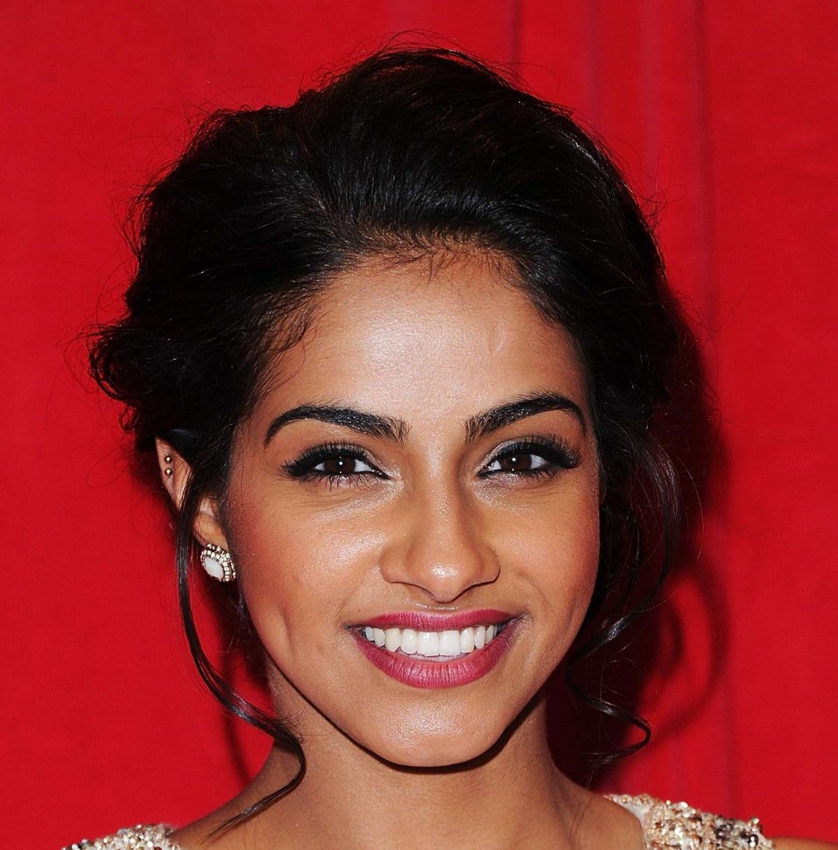 Contact Mandip Gill - Agent, Manager and Publicist Details