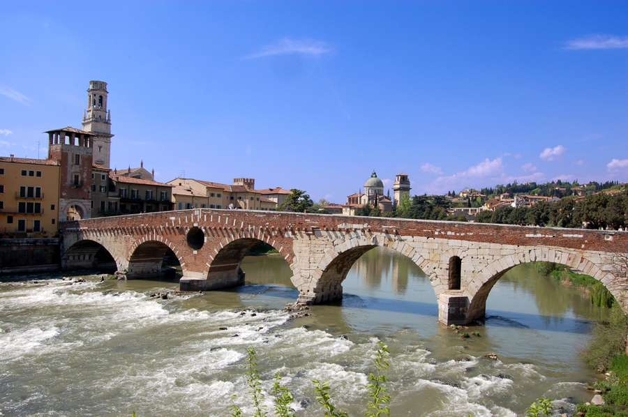 Shakespeare, Architecture and Opera: 10 Reasons to Visit Verona