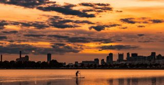 Flash Pack Paddle Boarding