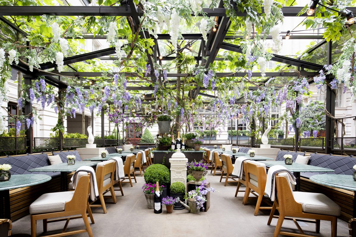 8 Courtyards To Cool Down In This Summer