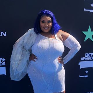 Nikki Allure