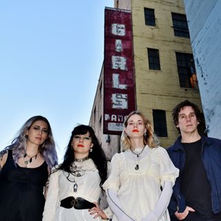 DEATH VALLEY GIRLS