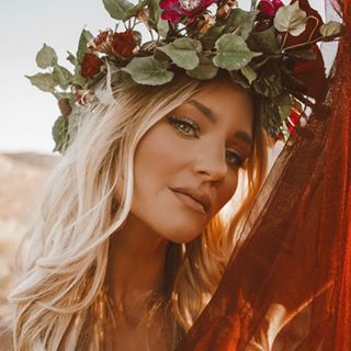 Contact Lindsey Simon Gurk - Agent, Manager and Publicist Details