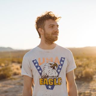 Andrew Belle