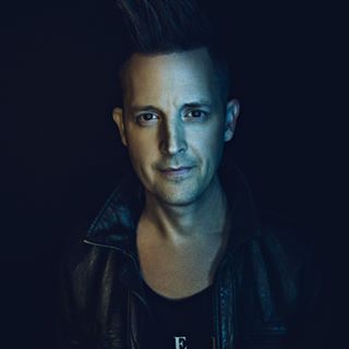 Lincoln Brewster