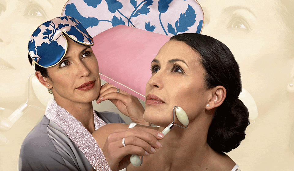 Win A Luxury Night-Time Gift Set From Holistic Silk