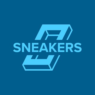 Outpump Sneakers