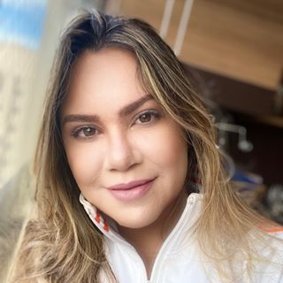 Sarah Farias