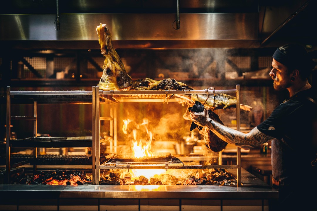 12 Sizzlin’ BBQ Restaurants London Has To Offer