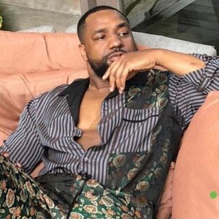 Q Ball Rapper Contact Que Ball - For Influencer Stuff