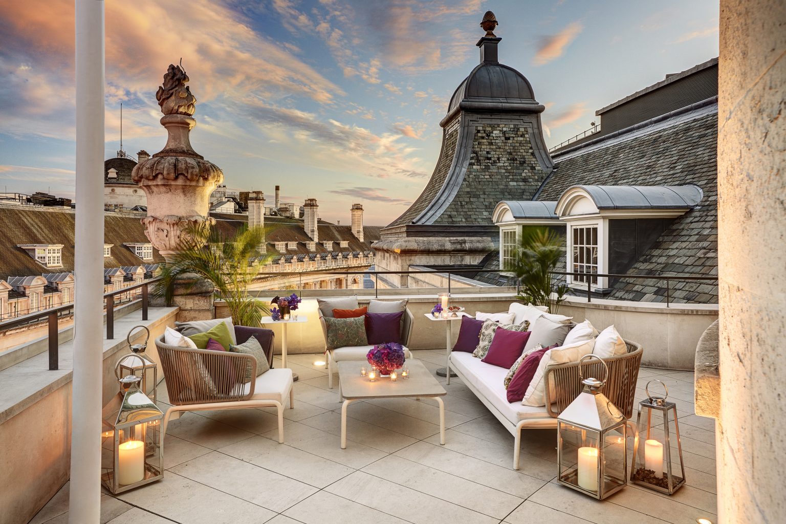 Snapshot of Penthouse Suites With Private Sliding Dome Observatory