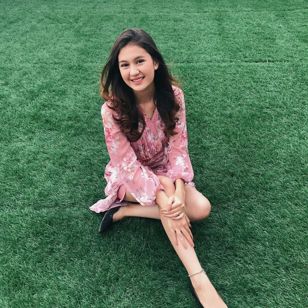 Zoe Jackson - The Handbook