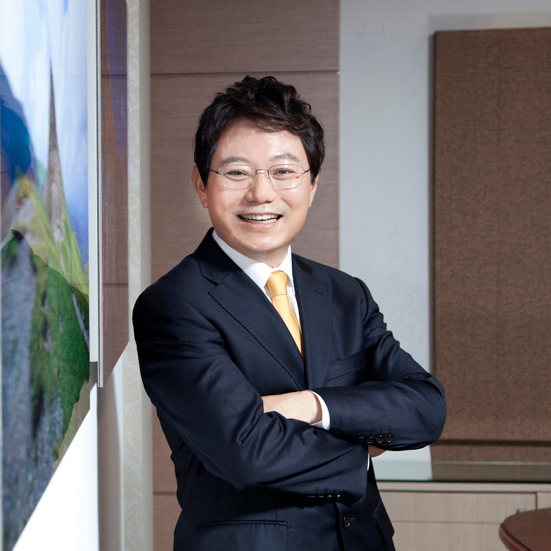 contact-tv-creator-and-influencer
