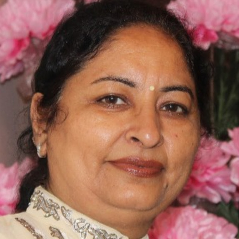 Contact Dolly Beauty Tips Creator and Influencer