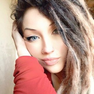 Contact Stefania Aames - Agent, Manager and Publicist Details