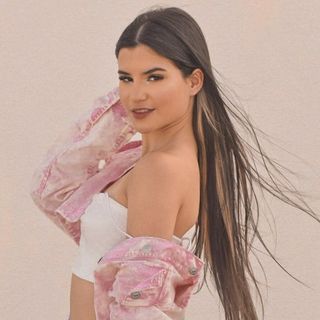 Contact Valery Urdaneta - Agent, Manager and Publicist Details