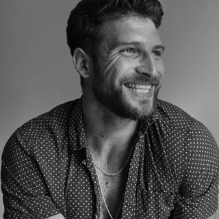 Contact Konstantin Resch - Agent, Manager and Publicist Details