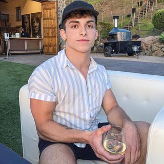 Contact Tyler Iacona - Agent, Manager and Publicist Details