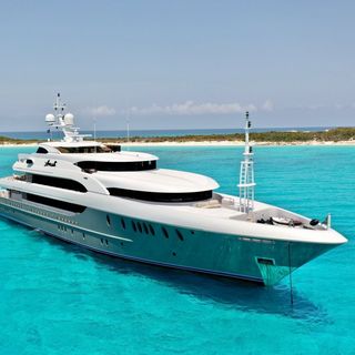 Motor Yacht Loon
