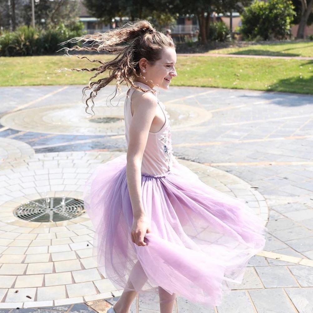 Contact Sabre Norris Creator and Influencer