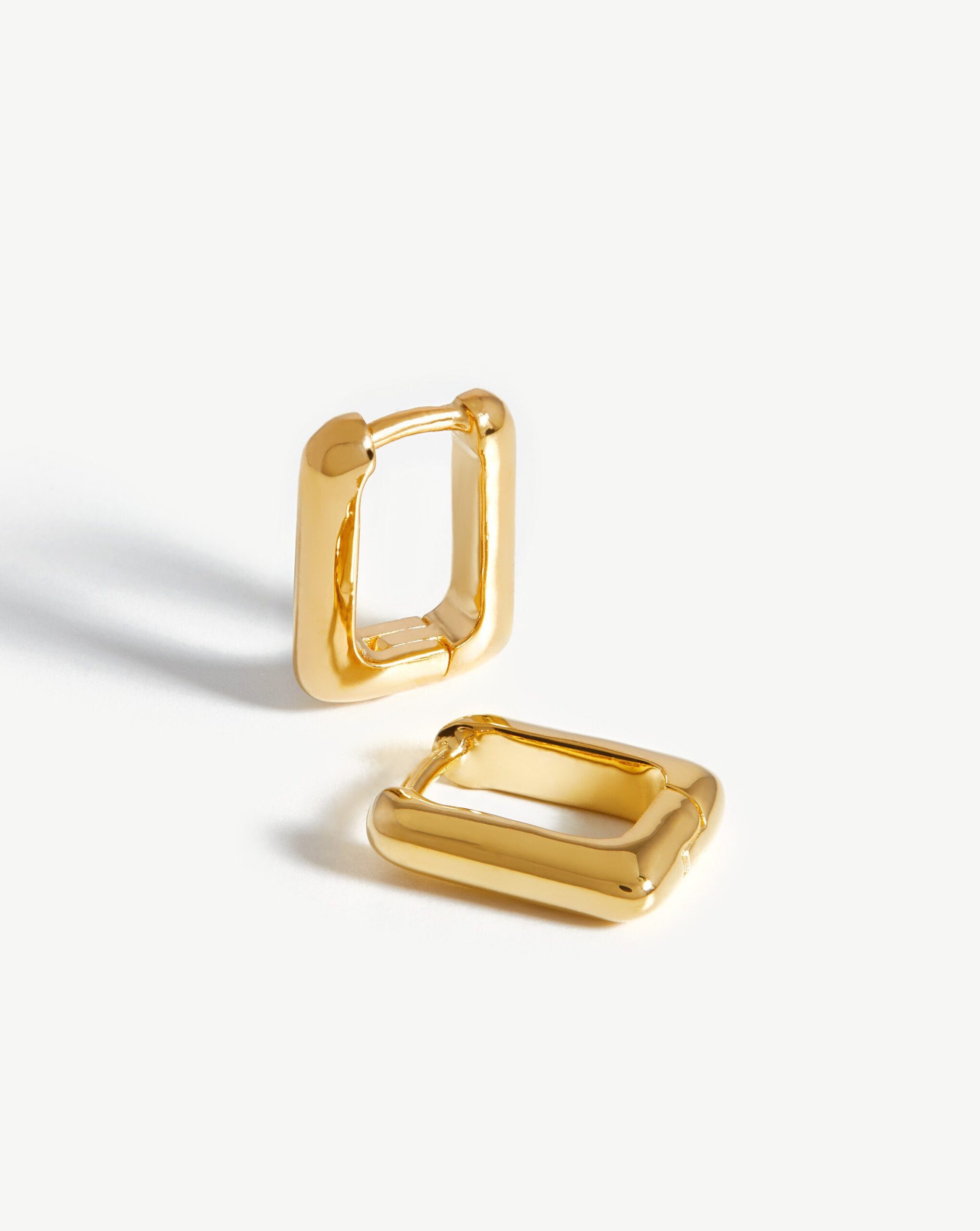 Mini Plain Ovate Earrings