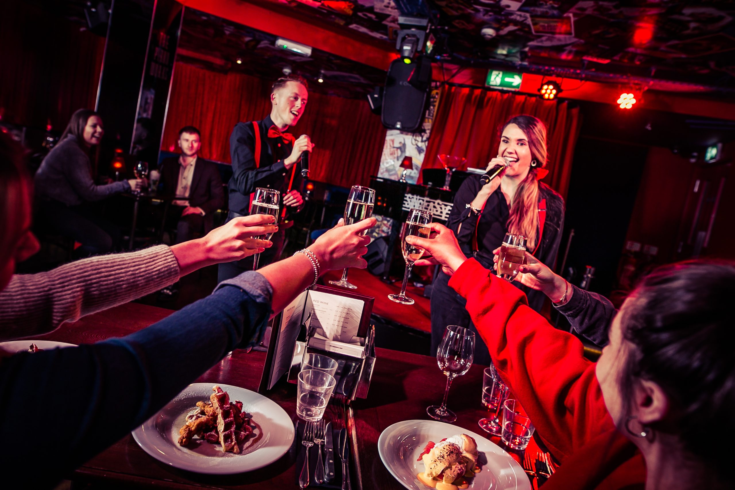 Get Tickets To SingEasy Bottomless Brunch!