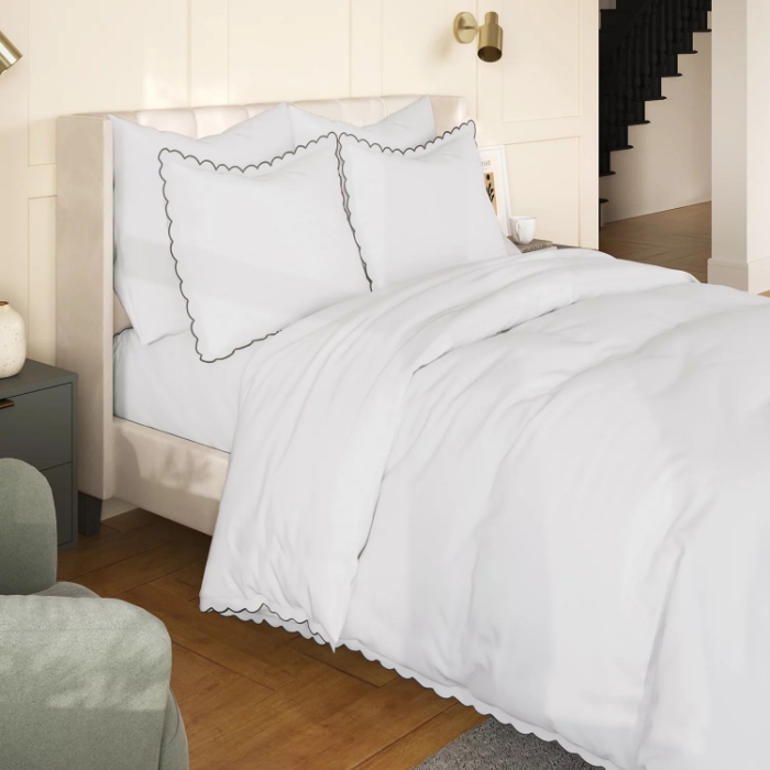M&S Scalloped Edge Bedding Set