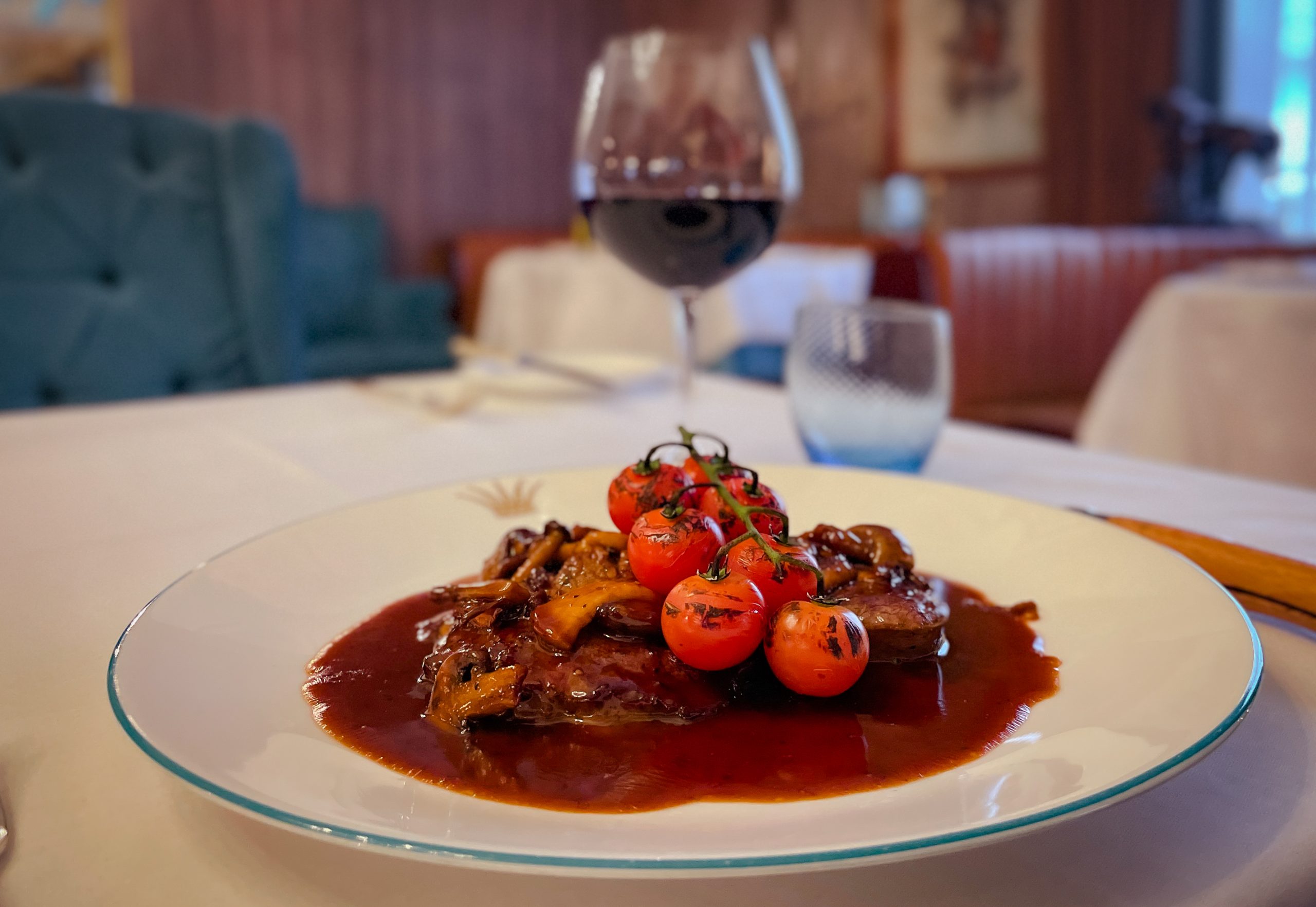 Win a Dinner for Two at the English Grill at The Rubens at the Palace!