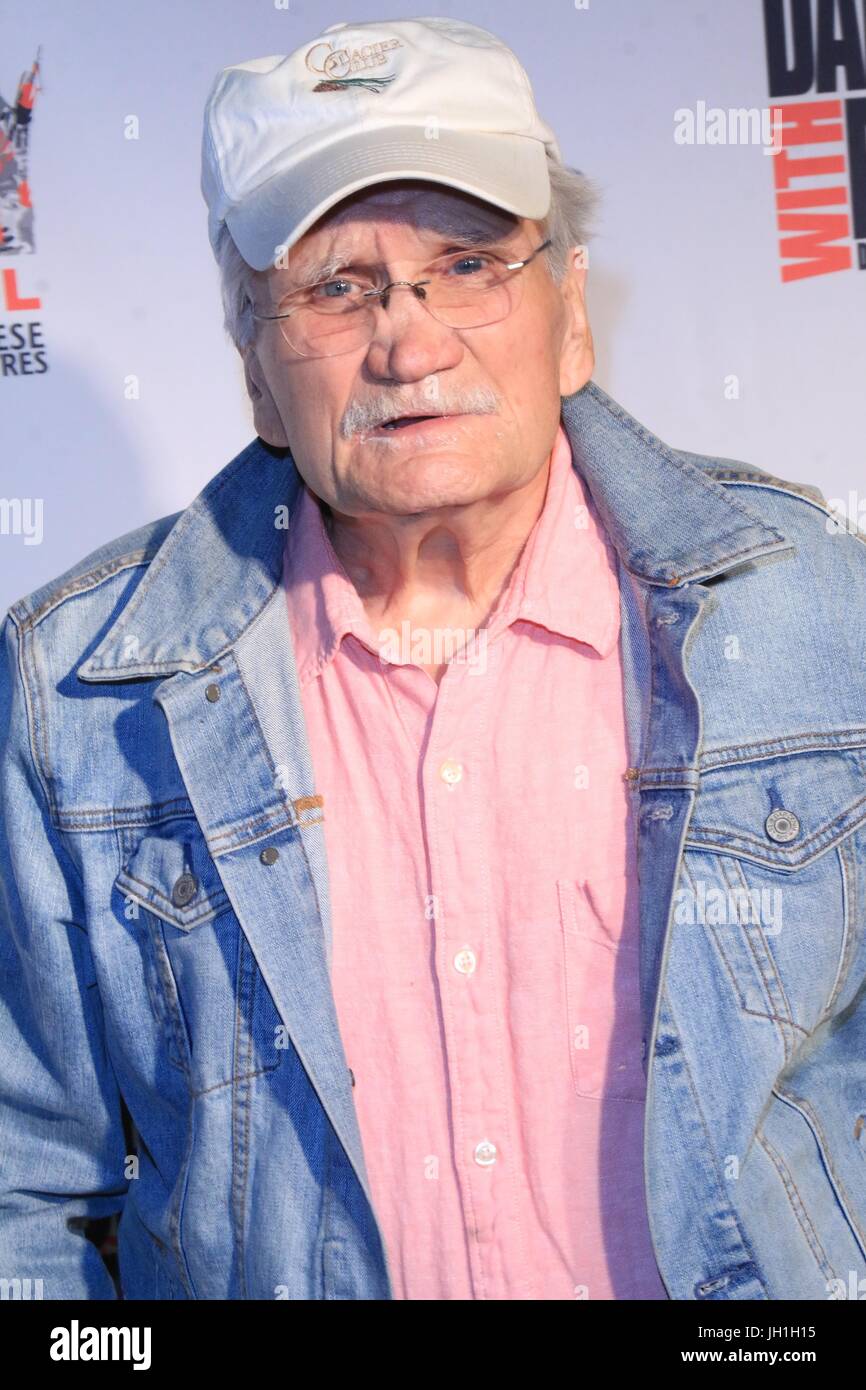 Charles Dierkop