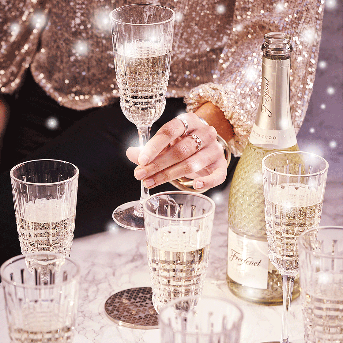 2 Lucky Winners: Win Your Christmas Wine With Freixenet