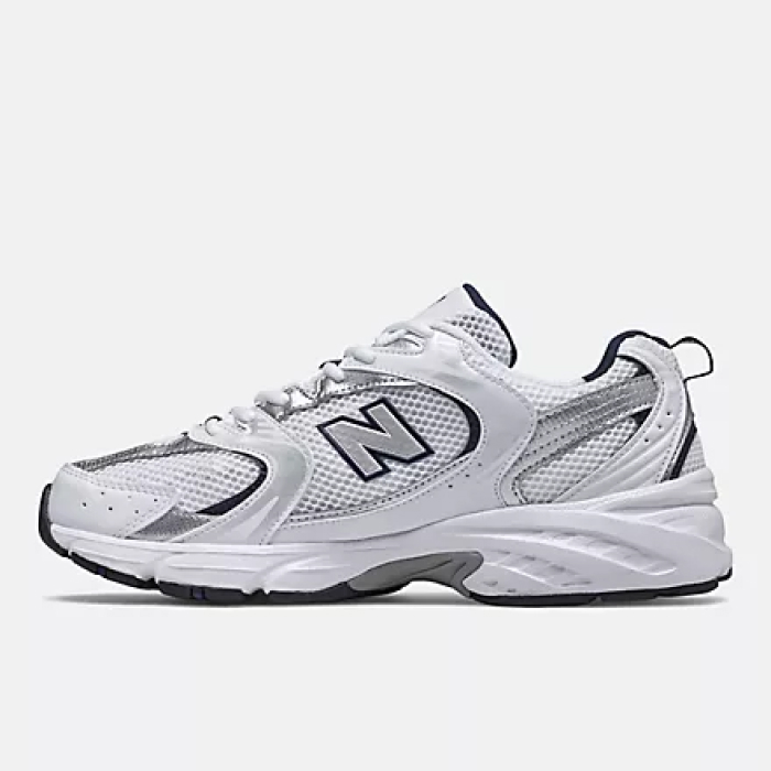 New Balance – 530