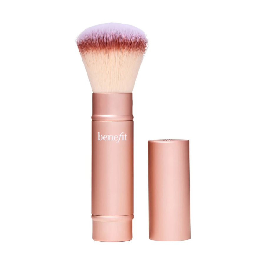 Benefit – Multitasking Cheek Brush