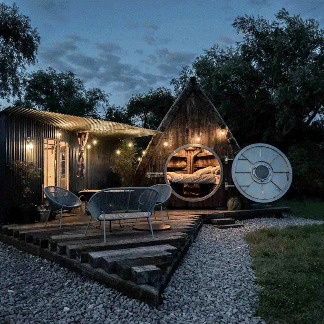 The Cosiest Airbnb Cabins To Book This Winter