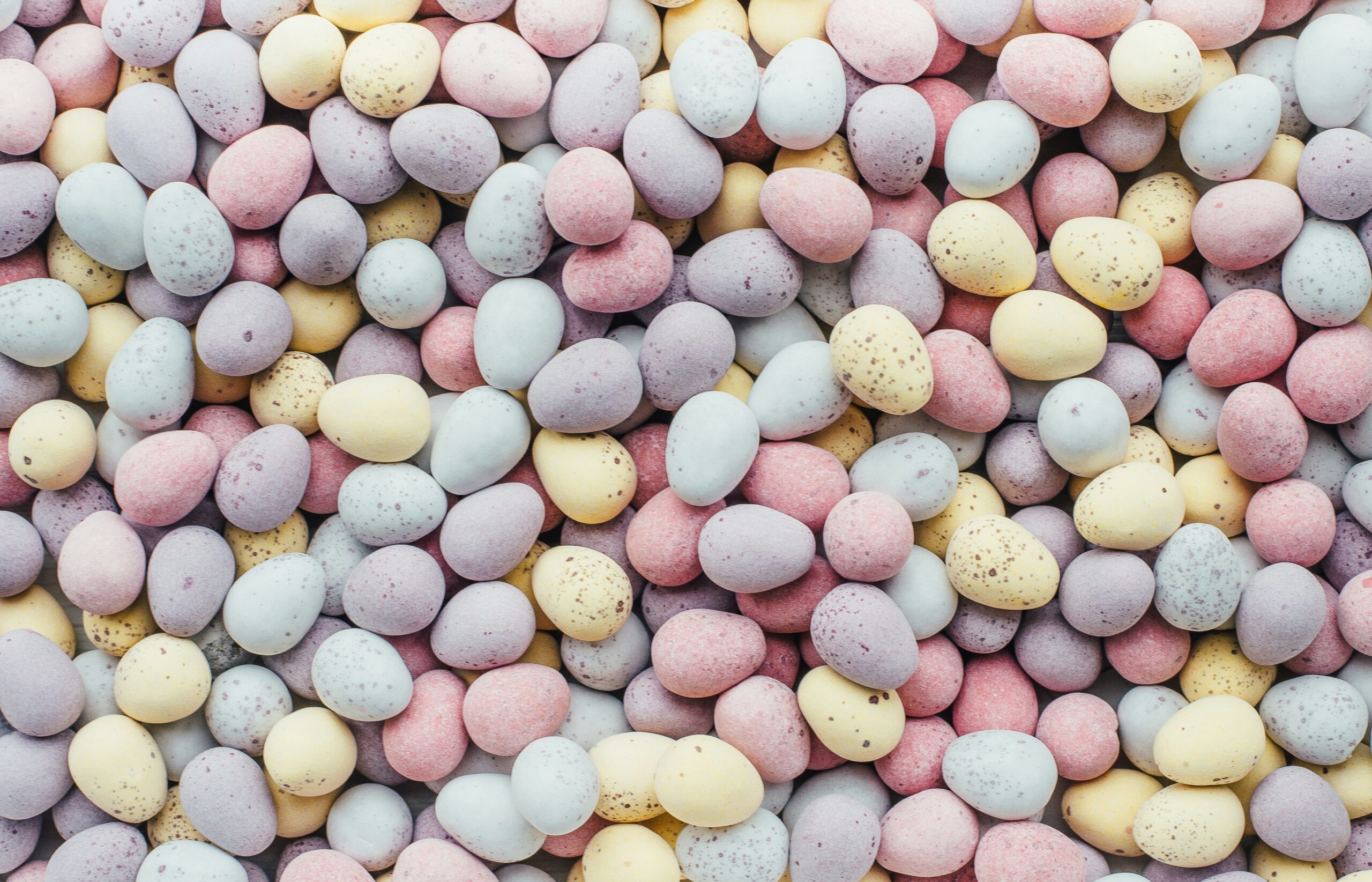 Mini Egg Fudge Recipe With Just 3 Ingredients
