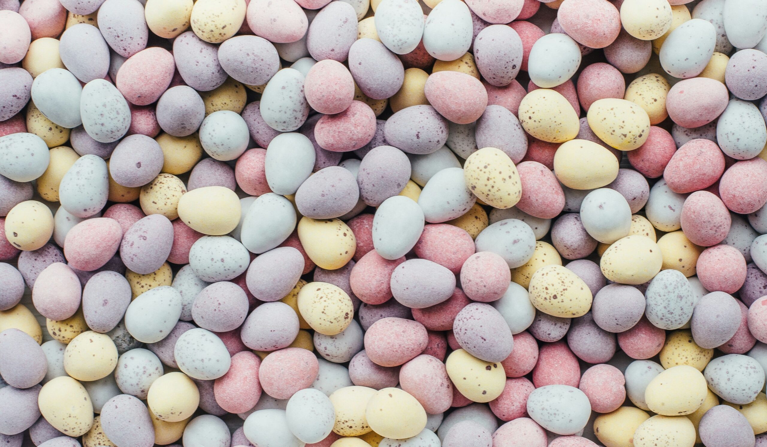 Mini Egg Fudge Recipe With Just 3 Ingredients