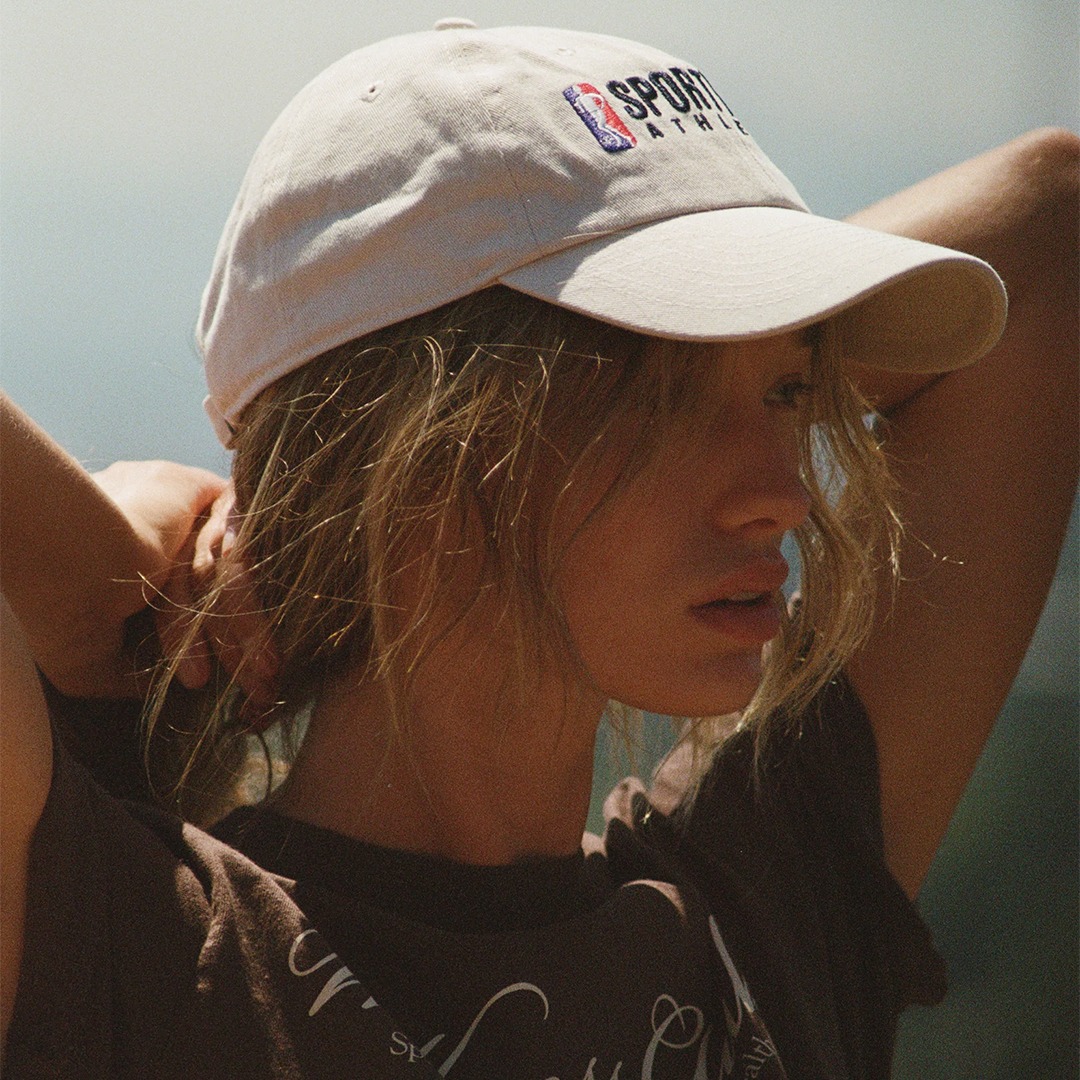 34 Stylish Caps That Will Finish Off Every Outfit