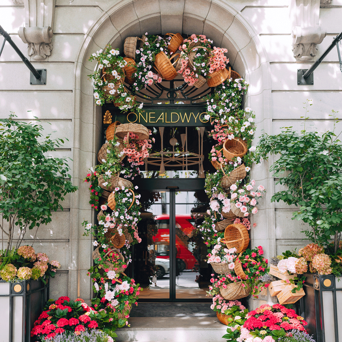Win The Ultimate Rosé Experience For 6 At One Aldwych