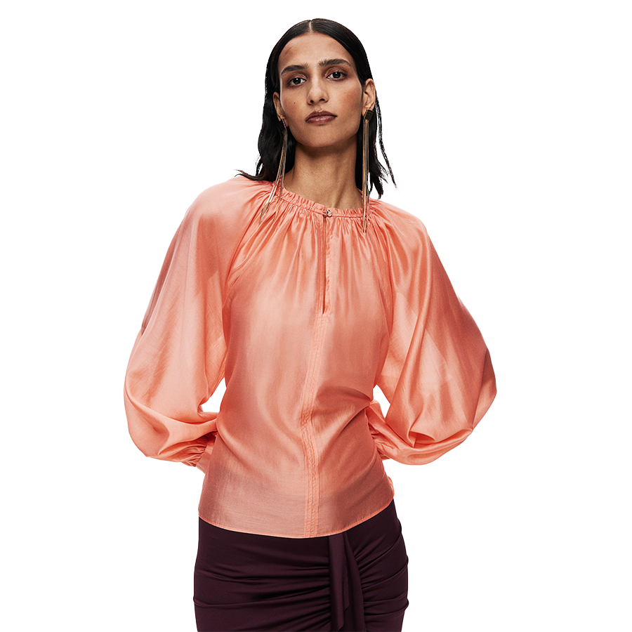 Voluminous blouse