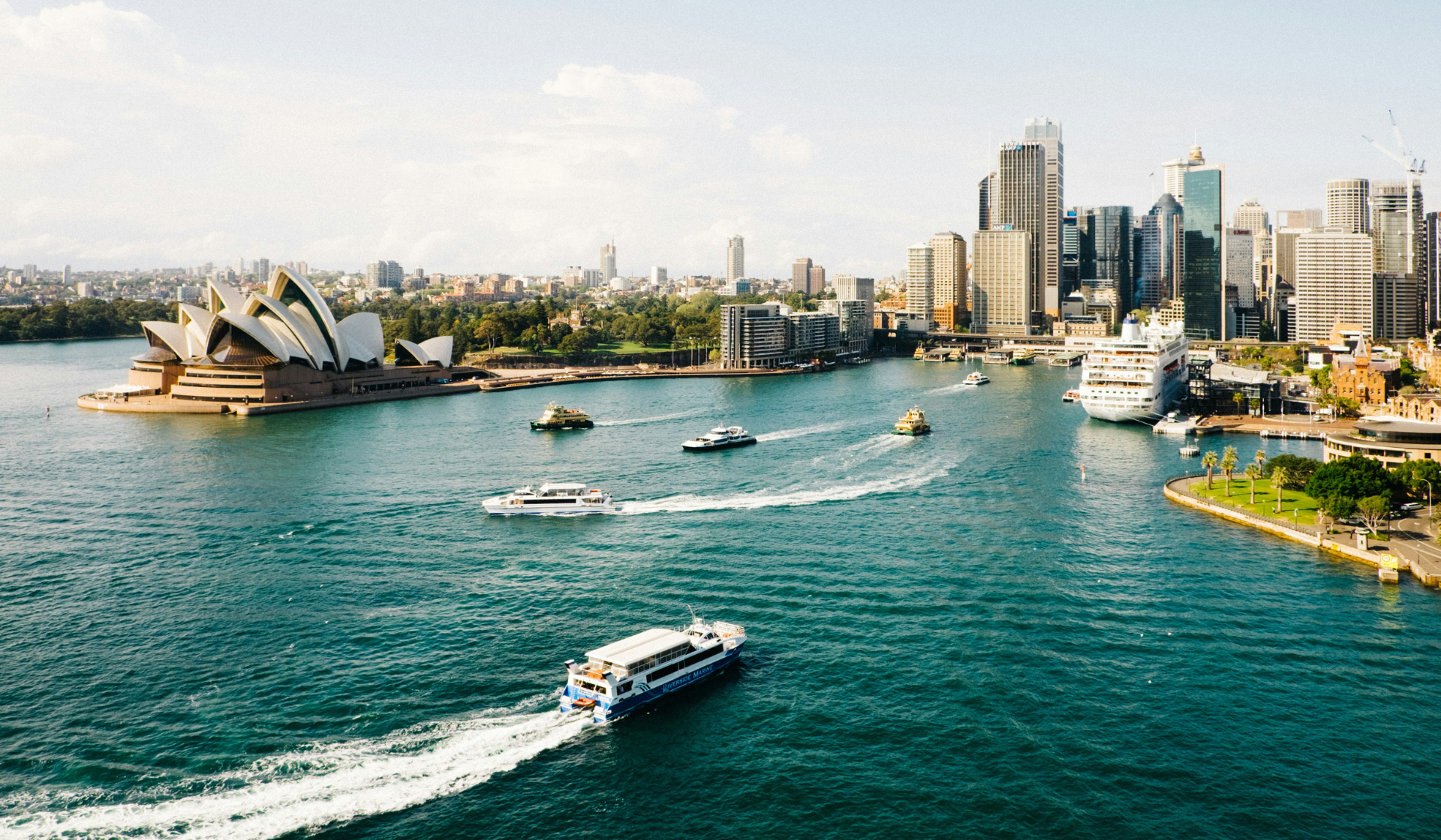 The Best Things To Eat, See & Do In Sydney, According To A Local