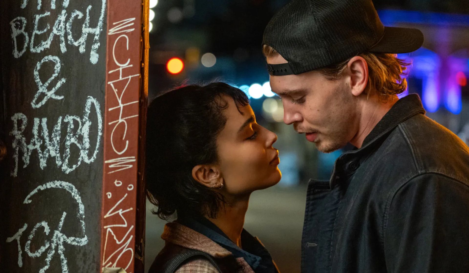 Austin Butler And Zoë Kravitz’s Crime Comedy, Caught Stealing, Is Out This Weekend