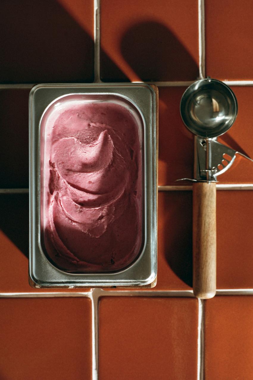 Vintage-inspired Ice Cream Accessories