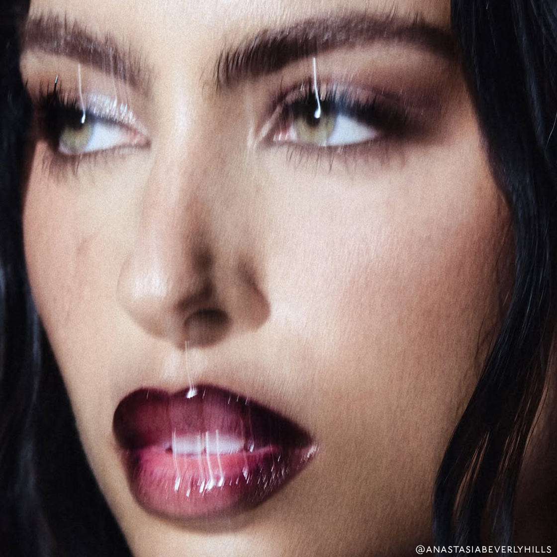 These Makeup Hits Are Already Topping Gift Lists Everywhere