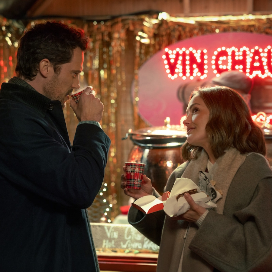 I Tried To Watch Netflix’s New Christmas Rom-Com, Champagne Problems