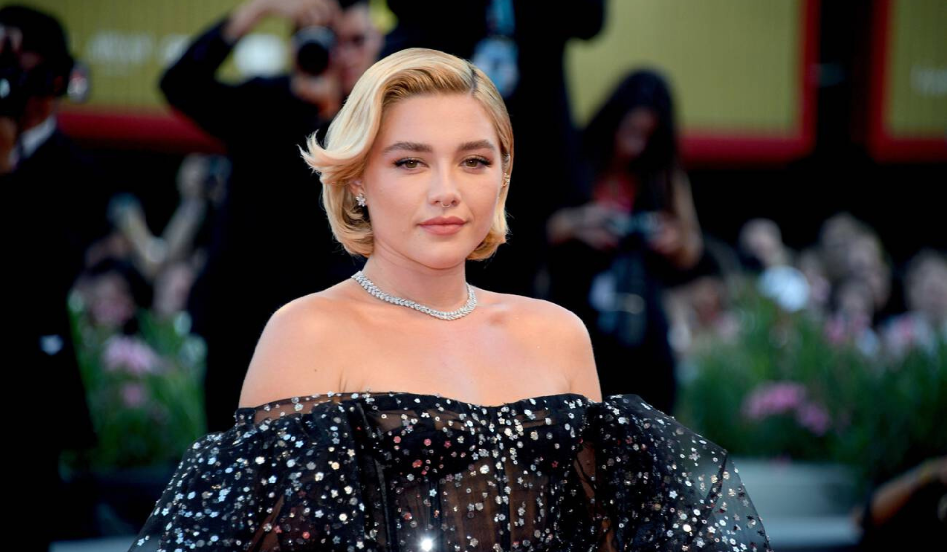 Florence Pugh Channels Gothic Glamour At Dracula Opening Night