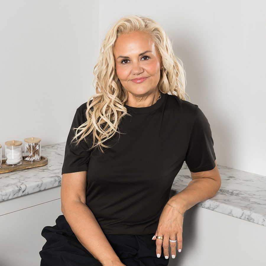 Caroline Hirons – The Queen Of Skincare, Shares Her Skincare Secrets